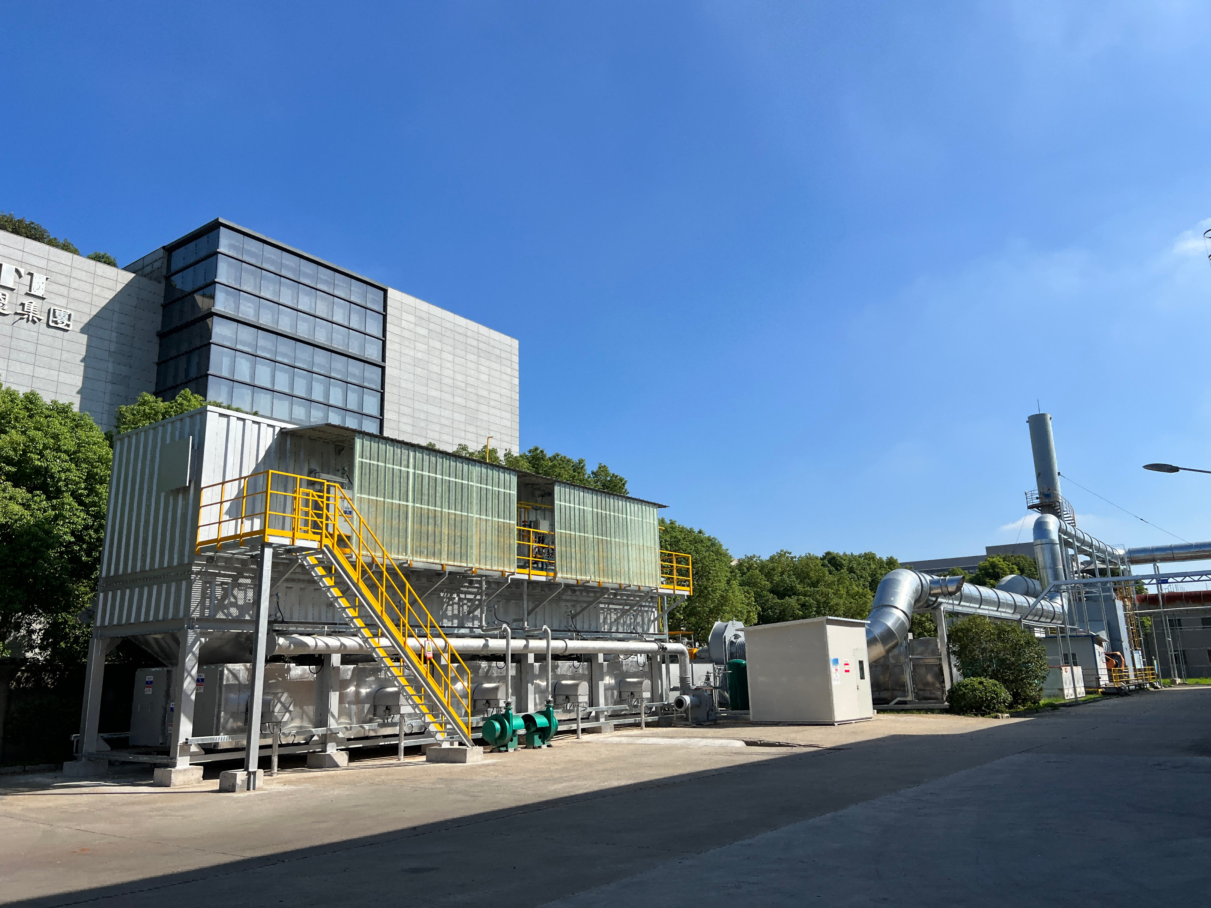 昆山顺昶塑胶  8万风量五床RTO废气处理系统